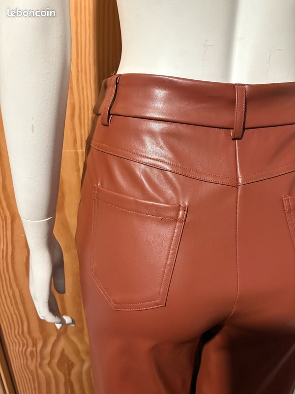 Pantalon simili cuir Shein (image 6)