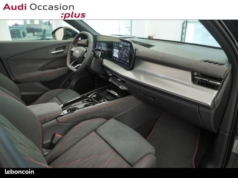 Audi Q3 1.5 TFSI 150ch Hybride S line S tronic 7 (image 11)
