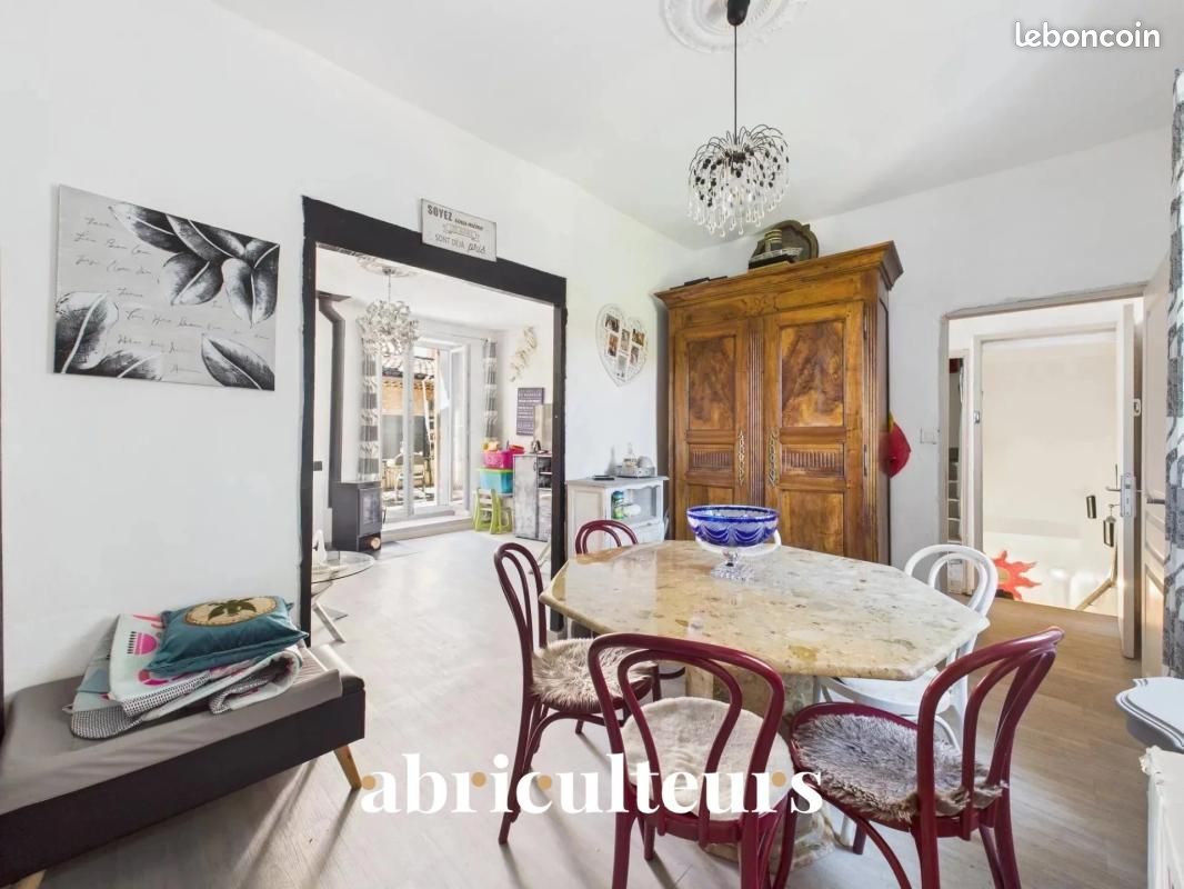 Maison 6 pièces 152 m² · à La Roque-d'Anthéron · 152 m² · 295 000 €