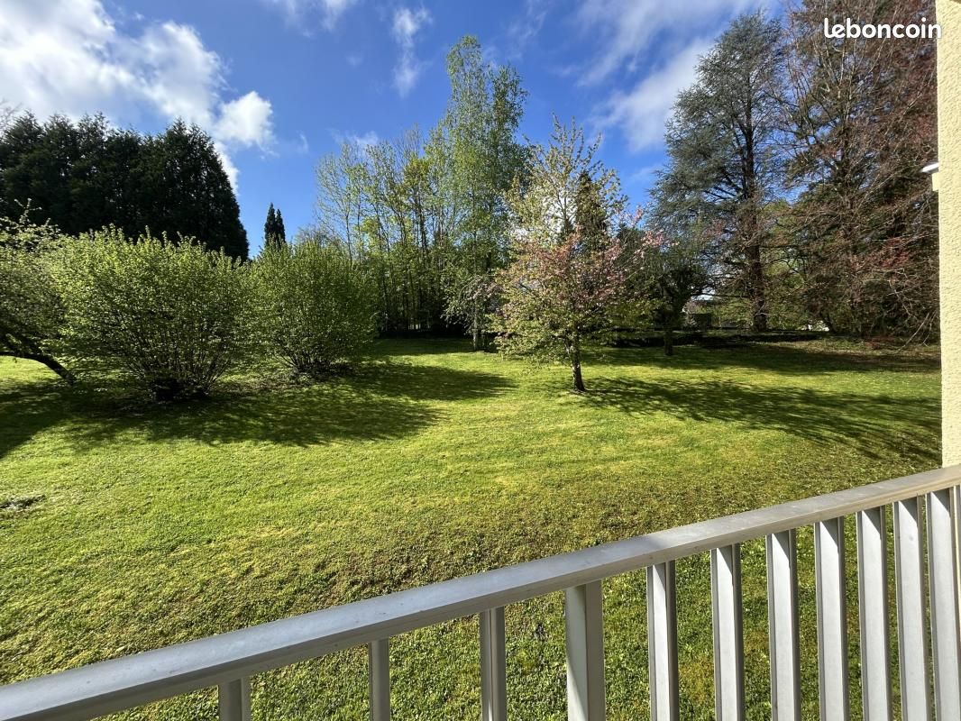 Appartement a louer lons-le-saunier - 1 pièce(s) - 29 m2 - Surfyn