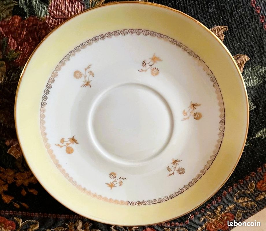 2 tasses à thé et soucoupes vintage LF Véritable Porcelaine dorée (image 6)