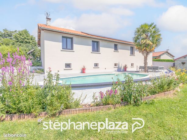 Maison 10 pièces 268 m²