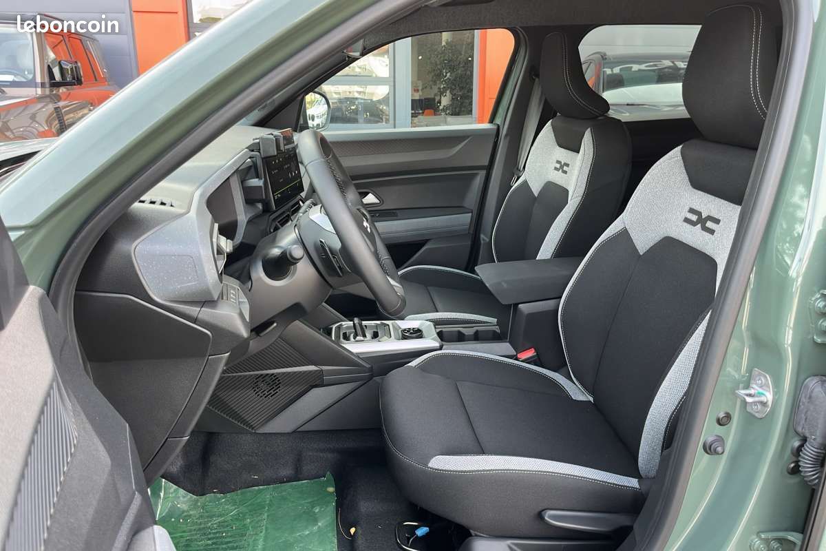 Dacia Duster HYBRID-G 150 4X4 JOURNEY CITY -3% (image 6)