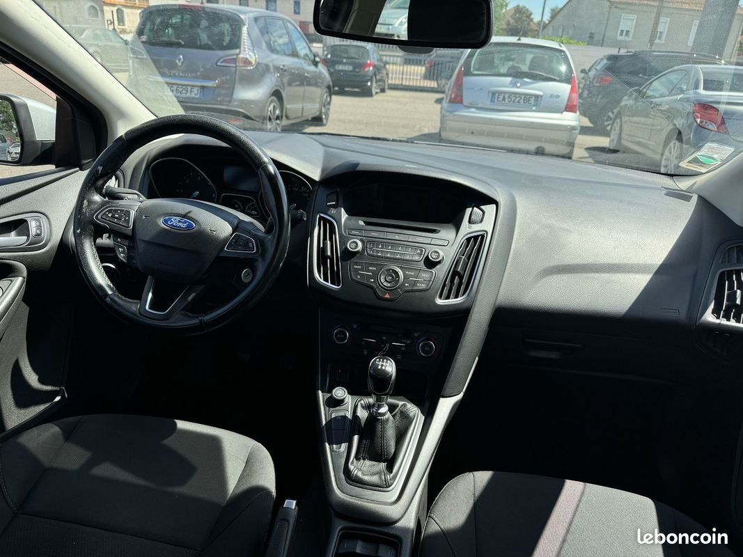 Ford FOCUS 1.5 TDCI 120CH STOP&START TITANIUM (image 5)