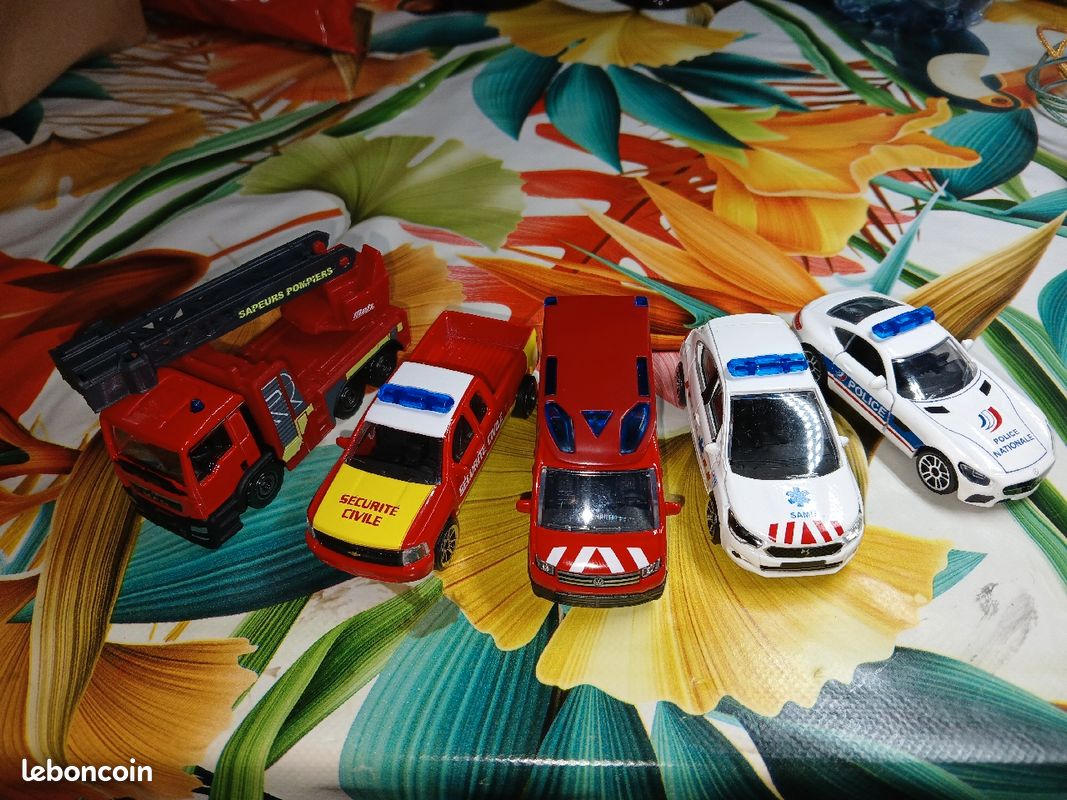 Spidey Voiture RadiocommandÃ©e Toys R Us Sos Voiture Majorette