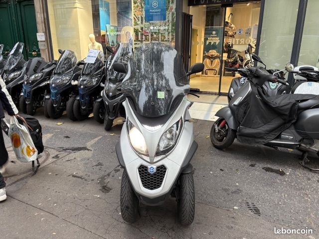Piaggio mp3 300 abs asr (image 1)