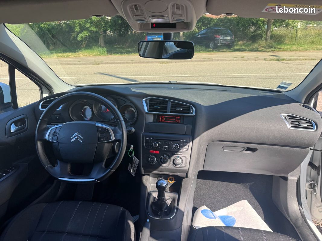 Citroën C4 1.6 BlueHDi 99 cv Feel (image 8)