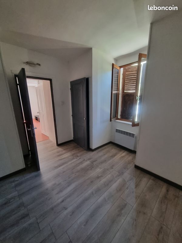 Appartement 3 pièces 33 m² · à Crêts en Belledonne · 33 m² · 470 €