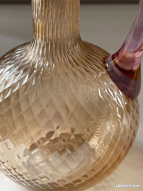 Carafe en verre irisé (image 2)