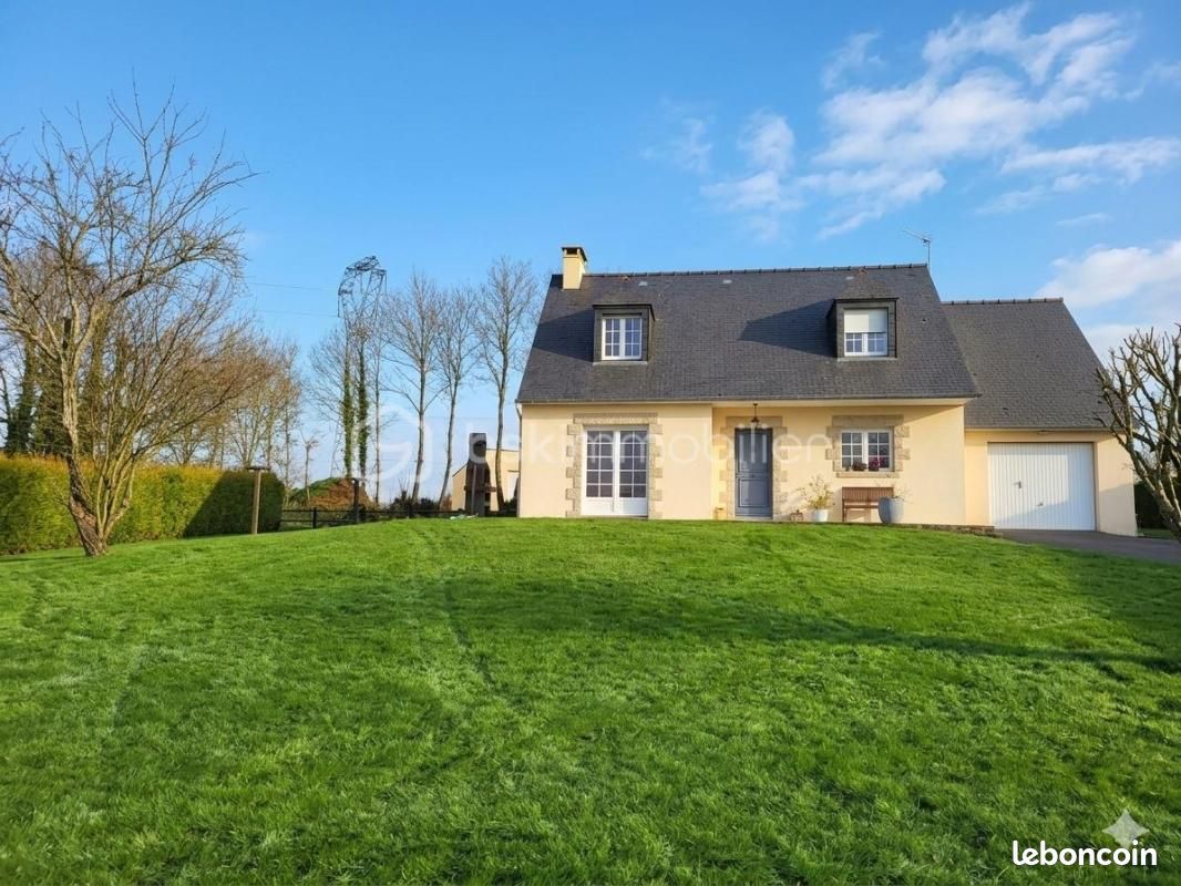 Maison 5 pièces 94 m² · à Isigny-le-Buat · 94 m² · 180 000 €