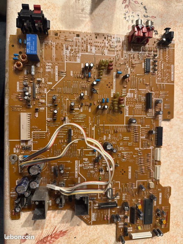 Carte électronique CARAT C57 RF Board HIFI Pour Pièces - Non Testé