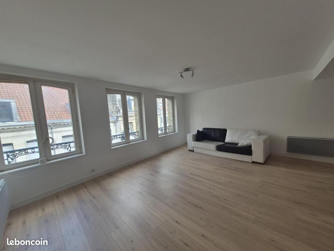 Appartement 2 pièces 43 m² · à Saint-Omer · 43 m² · 460 €