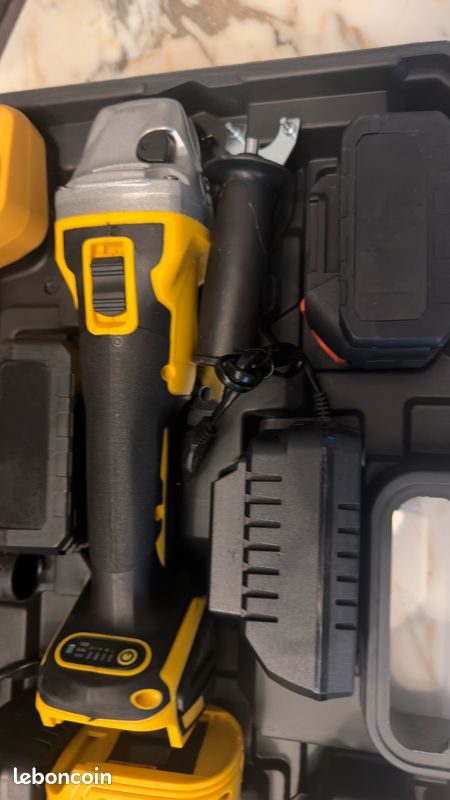 Vends coffret complet d'outils sans fil, moteur brushless : (image 6)