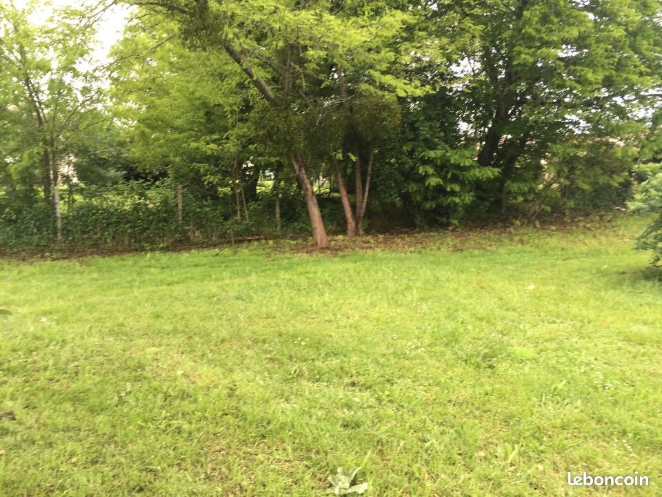 Terrain 520 m² · au Barp · 120 000 €