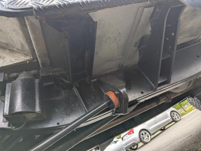 Land Rover Defender 110 TD5 (image 9)