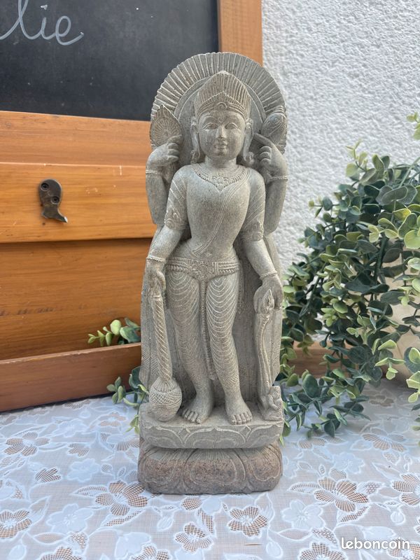 Statue Indienne Vishnu En Pierre – Artisanat UTKALIKA, Hindouisme, Très Bon état
