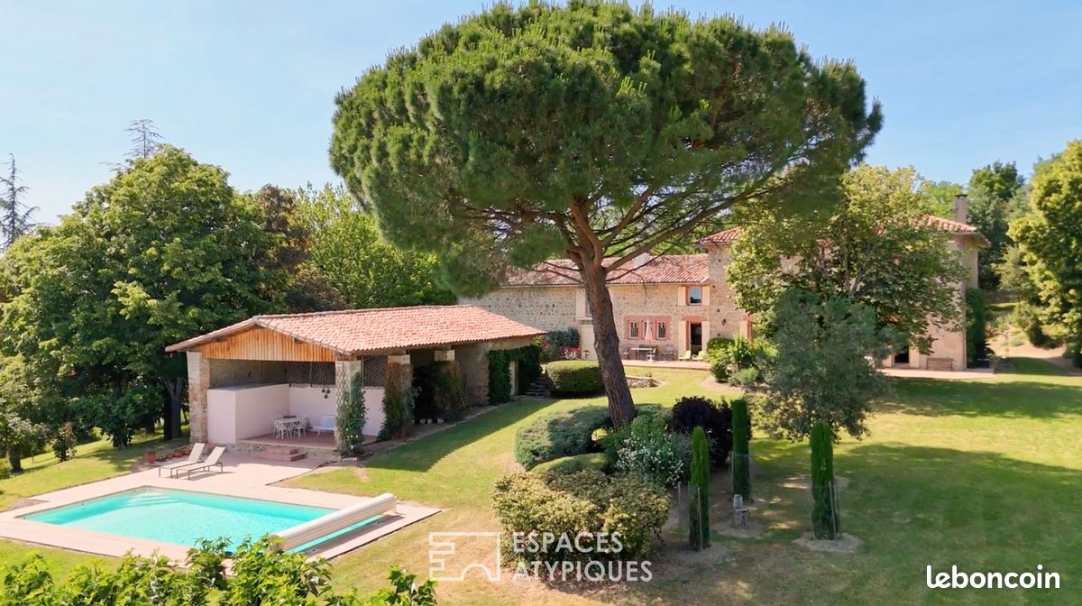 Maison 9 pièces 358 m² · à Lavaur · 358 m² · 845 000 €