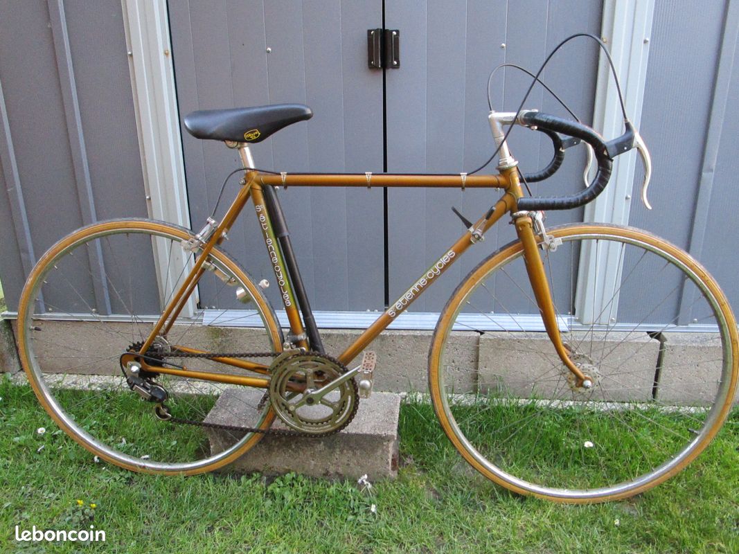 A SAISIR URGENT VELO DE COURSE HOMME VINTAGE "ST ETIENNE CYCLES" (Doré) (image 1)