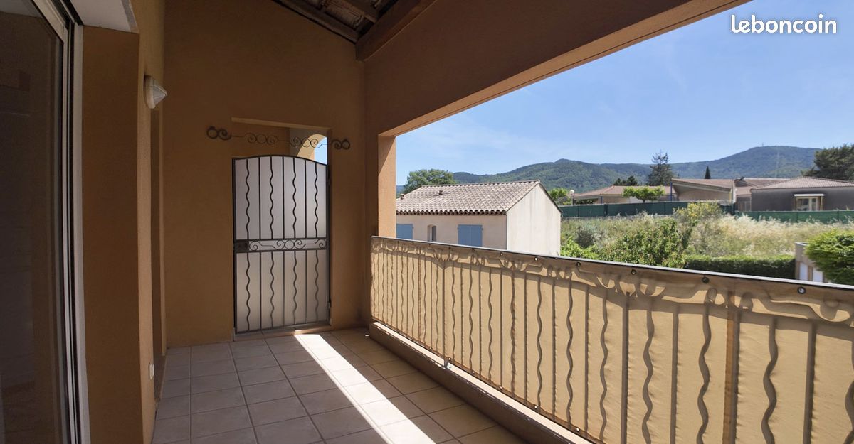 Appartement T3 63 m² au 1er et dernier étage. Terrasse. Possibilité garage en sus du prix (image 2)
