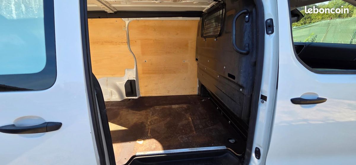 Citroën Jumpy FOURGON M 2.0 HDI 120 CV PRIX HT 11190e *(réf:FL049-10-VO2088) (image 17)