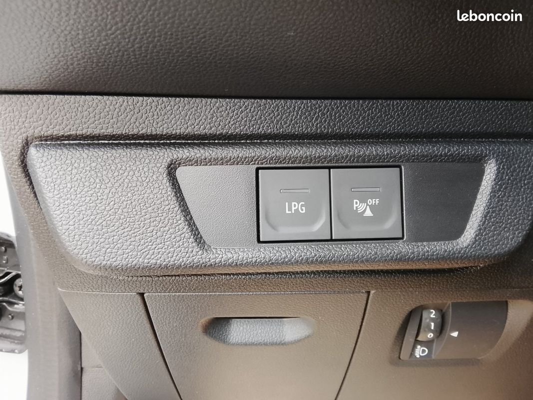Dacia Sandero Stepway (3) Expression ECO-G 100 -22 (image 31)