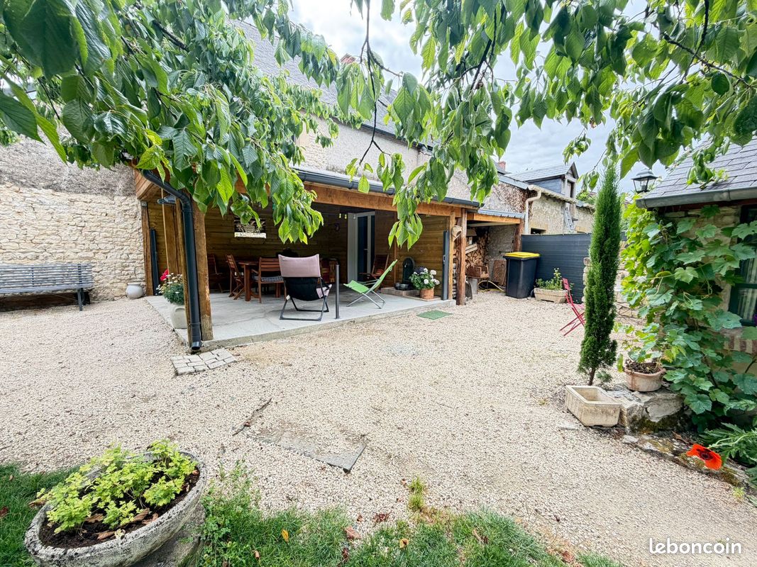 Maison 4 pièces 228 m² · à Gron · 228 m² · 240 000 €