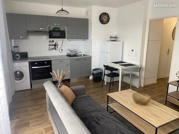 Studio 1 pièce 32 m²