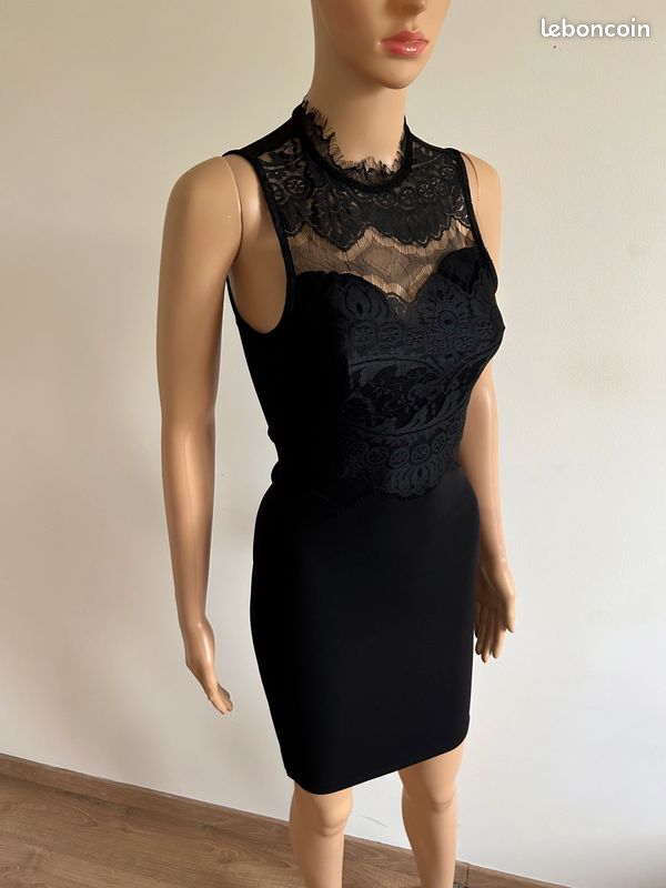 Robe noire neuve avec dentelle sans manches Coolcat taille XS (valeur 25) (image 2)