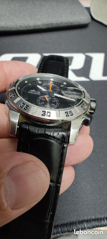 Montre Lotus Chronograph 15682 – acier & cuir noir (image 2)