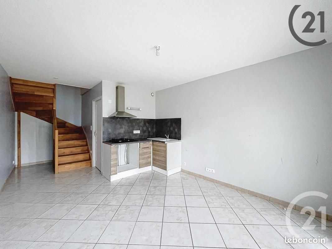Appartement 2 pièces 33 m² · à Pont-sur-Yonne · 33 m² · 530 €