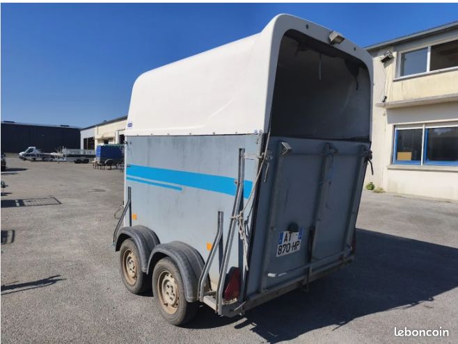 Occasion van cheval liberte first poney 1place /2 ptac 1300