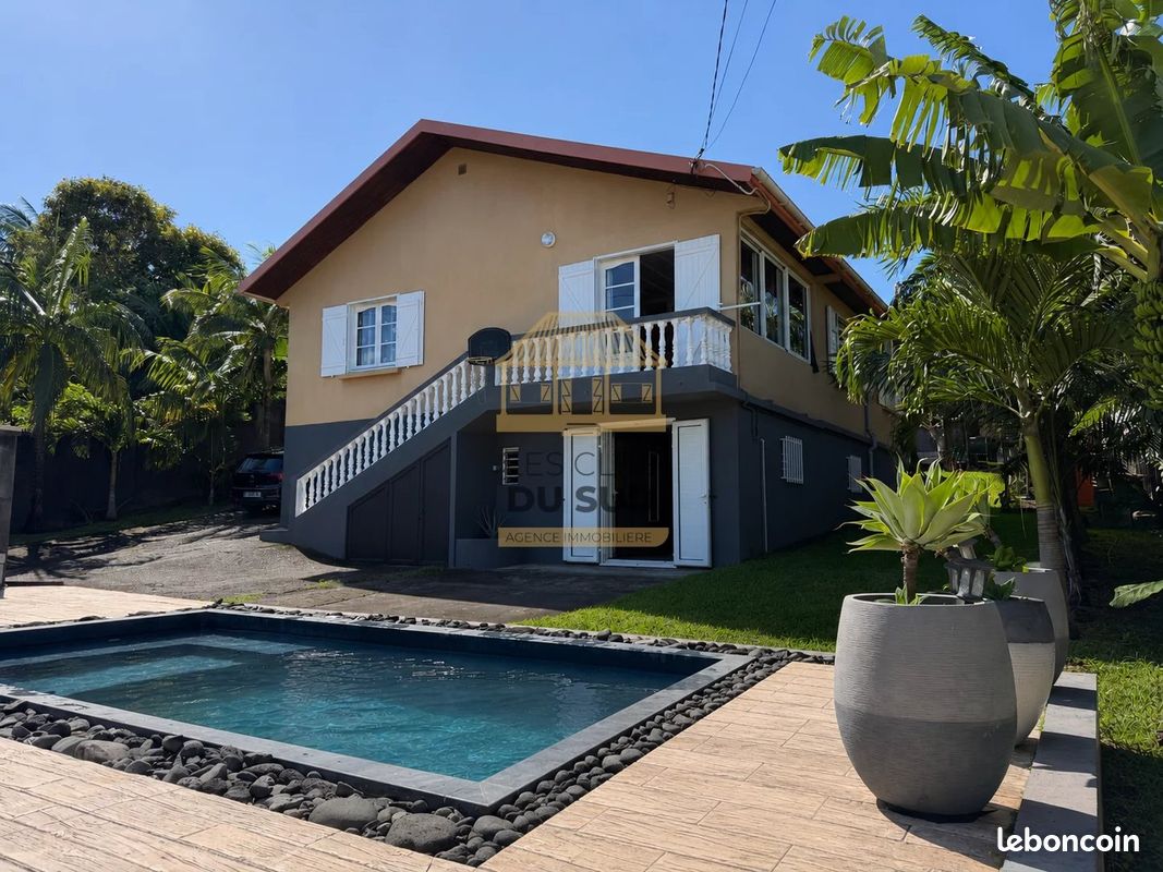 Maison 5 pièces 153 m² · à Saint-Joseph · 153 m² · 460 100 €