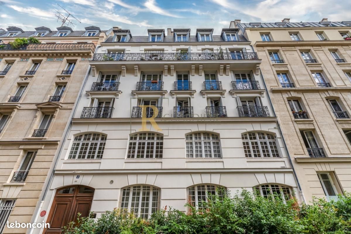 Appartement 2 pièces 52 m² · à Paris · 52 m² · 446 000 €