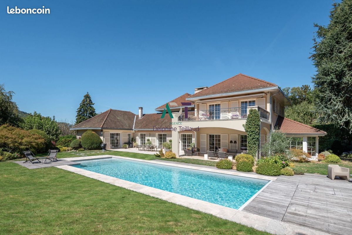 Maison 11 pièces 358 m² · à Saint-Martin-d'Uriage · 358 m² · 1 180 000 €
