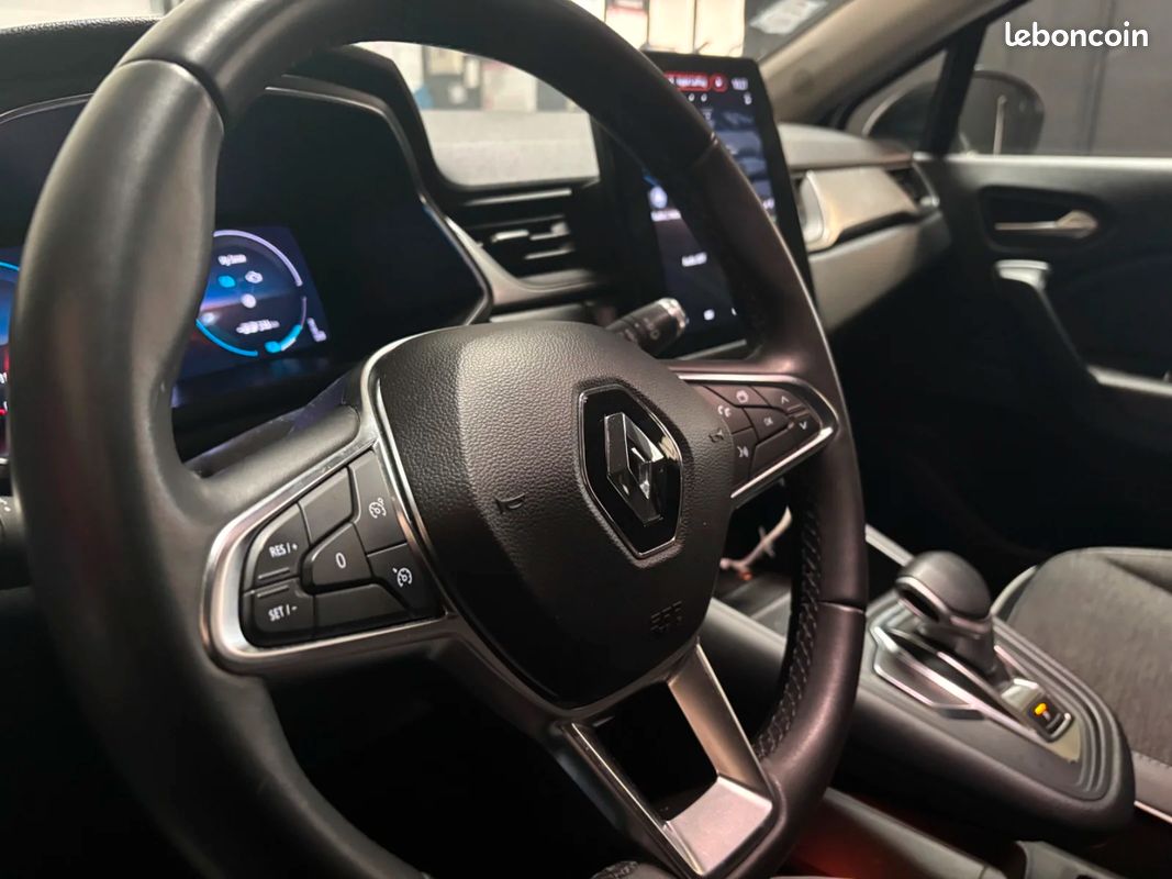Renault CAPTUR Captur E-Tech Plug-in 160 (image 32)