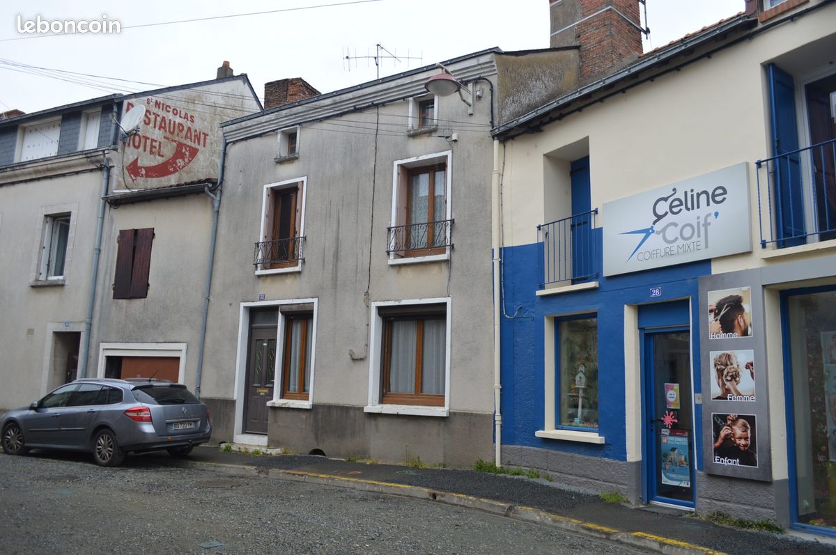 Maison 7 pièces 124 m² · à Lys-Haut-Layon · 124 m² · 95 760 €