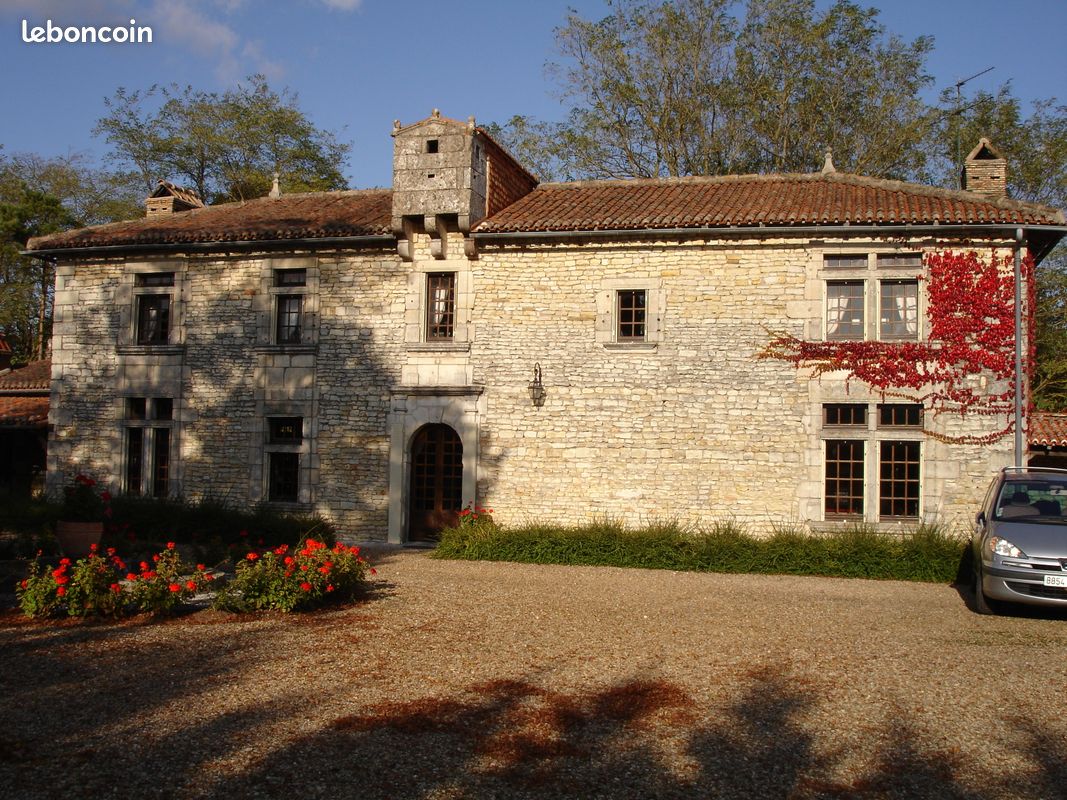 Maison 8 pièces 180 m² · à Mirebeau · 180 m² · 375 000 €