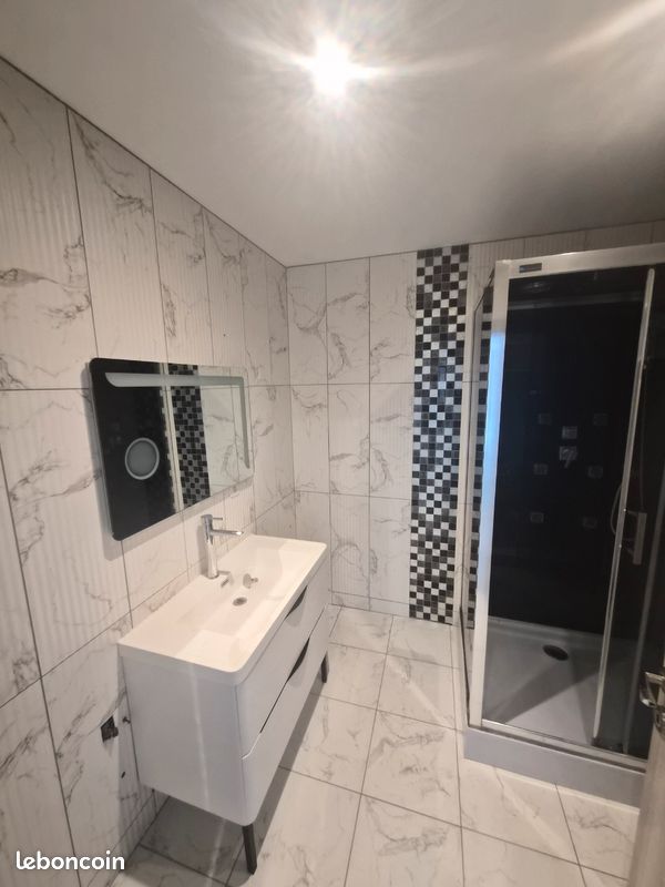 Appartement 4 pièces 100 m² · à Le Petit-Quevilly · 100 m² · 990 €