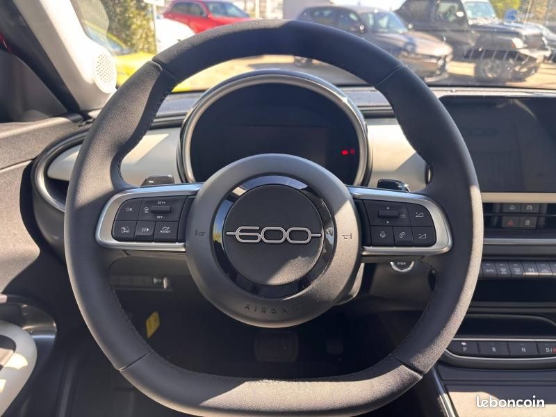 Fiat 600 1.2 Hybrid Turbo 110ch La Prima eDCT6 Step 2 (image 13)