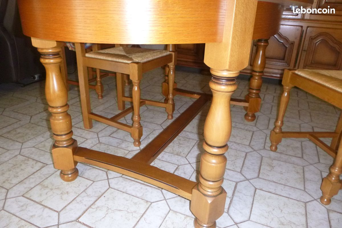 Ensemble vaisselier, table et chaises (image 6)