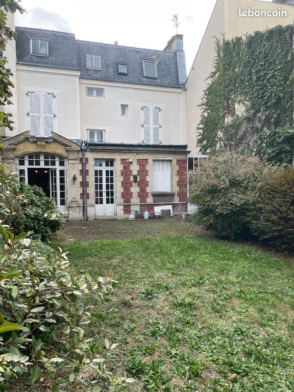 Maison 9 pièces 139 m² · à Mantes-la-Jolie · 139 m² · 472 500 €