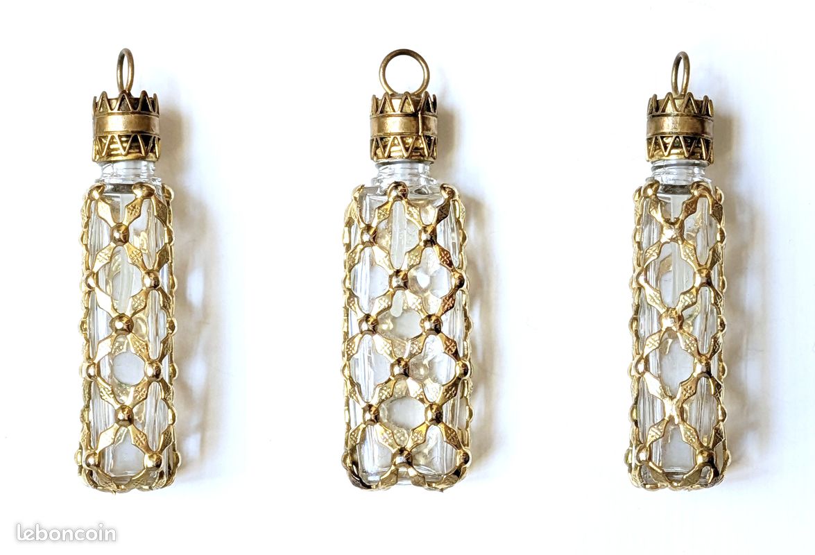 Lot De 15 Pendentifs Parfum Pour Création De Bijoux - Dimensions 28x14 Mm - Neuf - France
