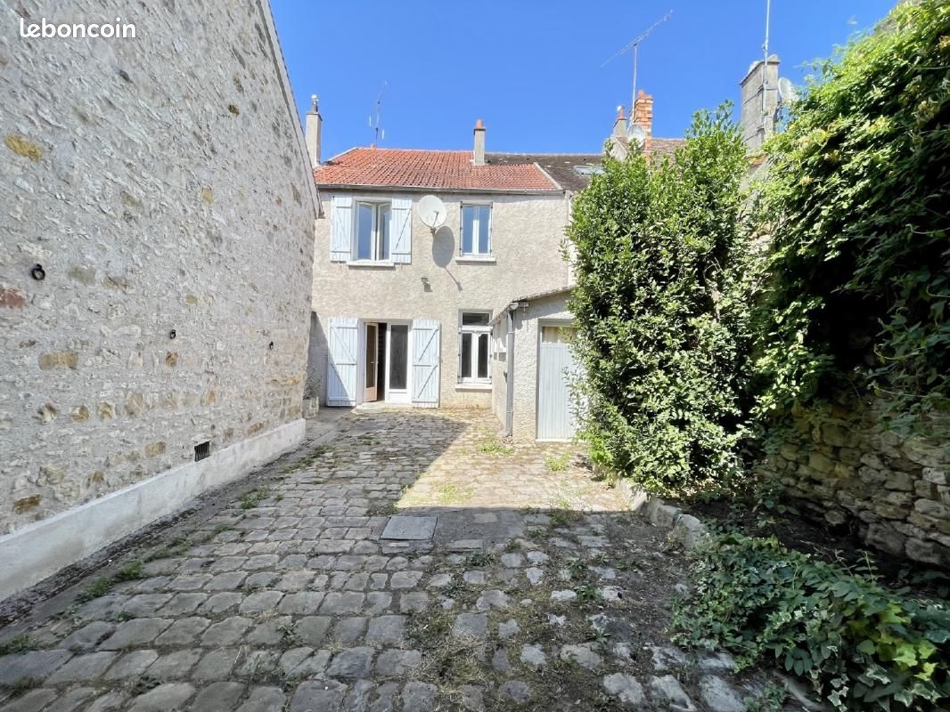 Maison 4 pièces 92 m² · à Milly-la-Forêt · 92 m² · 245 000 €