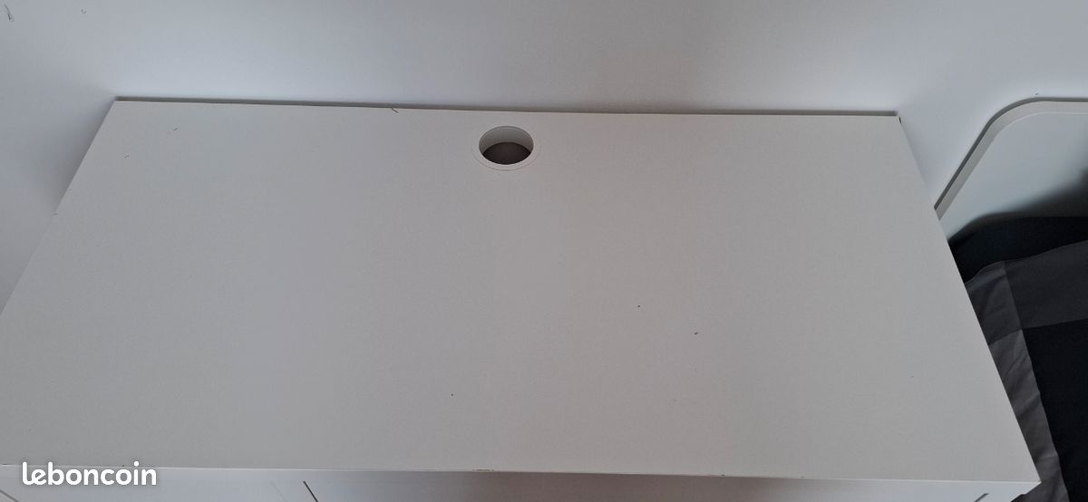 Bureau ikea (image 2)
