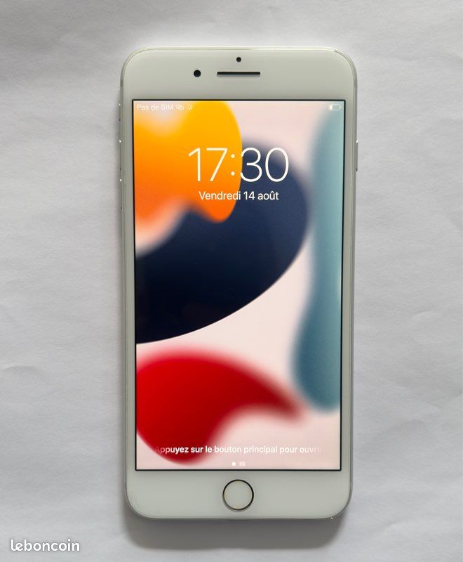 IPhone 7+ Silver 128GB / Batterie Neuve (image 1)