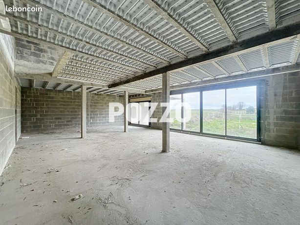 https://img.leboncoin.fr/api/v1/lbcpb1/images/19/99/a4/1999a47c68fff36c78b734ca536b50eaf6c2810a.jpg?rule=ad-image