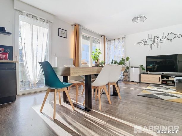 https://img.leboncoin.fr/api/v1/lbcpb1/images/19/9b/13/199b1353df5ca9256562dabedb81a74c45a04cf7.jpg?rule=ad-image