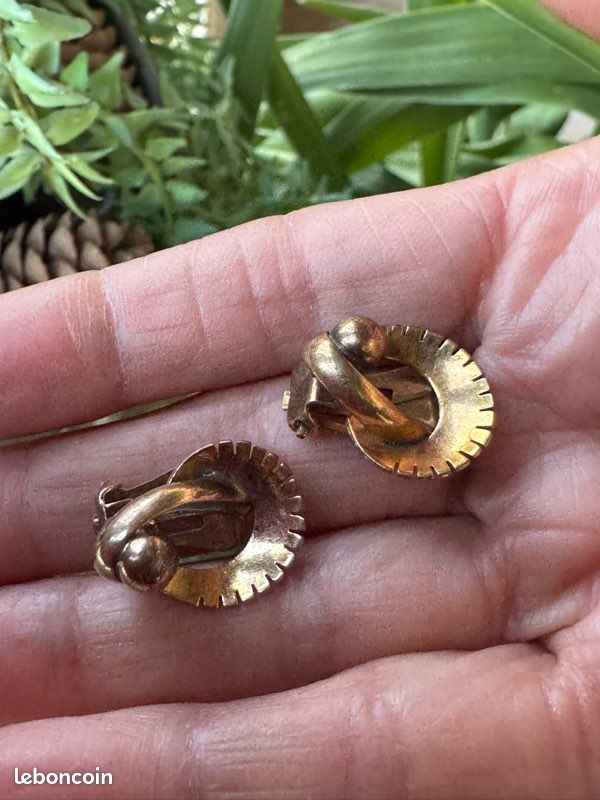 2 Paires Boucles d'Oreilles Vintage des Années 70 Femmes Boucles d'Oreilles Néon Boucles d'Oreilles Rondes Creuses Blanc Boucles d'Oreilles Créoles en Résine pour Fête des Années 70 80
