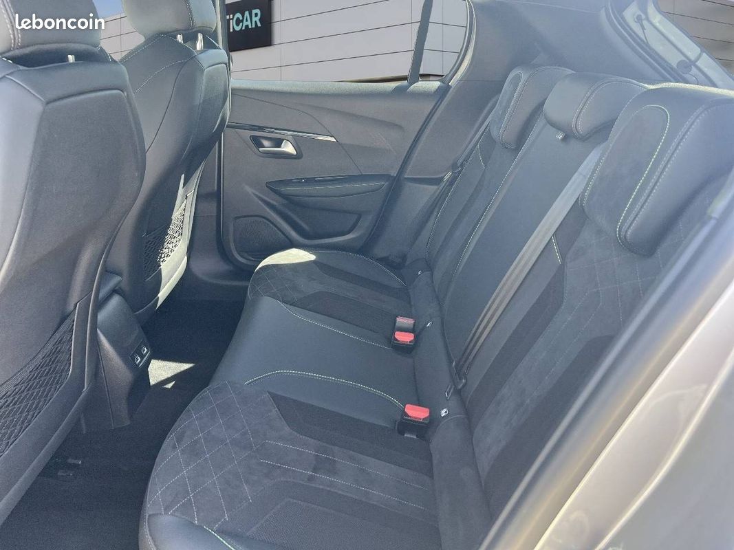 PEUGEOT 208 PureTech 100 S&S BVM6 GT Pack (image 10)