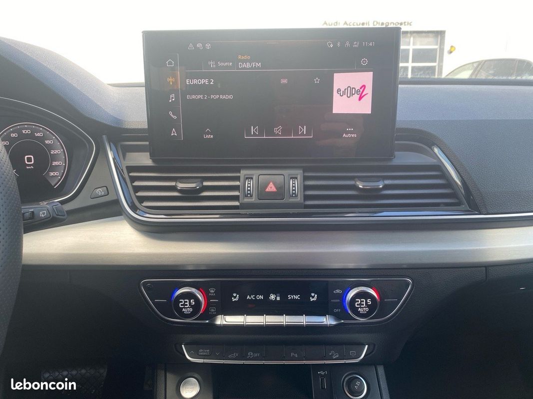 AUDI Q5 50 TFSIe 299 S tronic 7 Quattro S line (image 12)